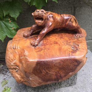 Hand-carved Tiger Statue Chinese Boxwood 12"x8.5"x8"
